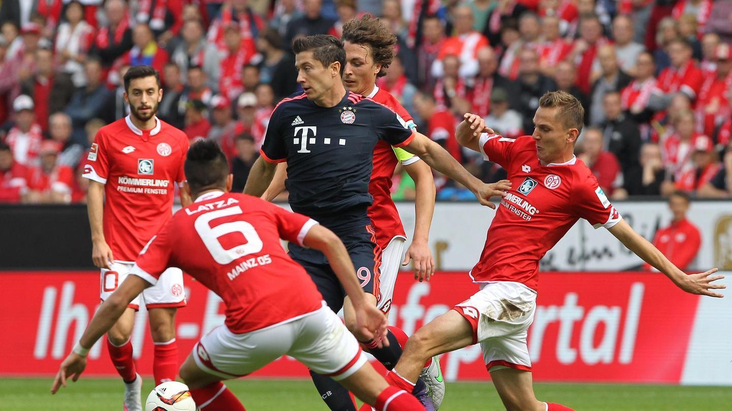 利物浦1-1无奈丢分，切尔西1-3爆冷翻车，阿森纳稳坐英超榜首（利物浦1-1憾平丢分，切尔西1-3冷门告负，阿森纳稳居英超榜首）