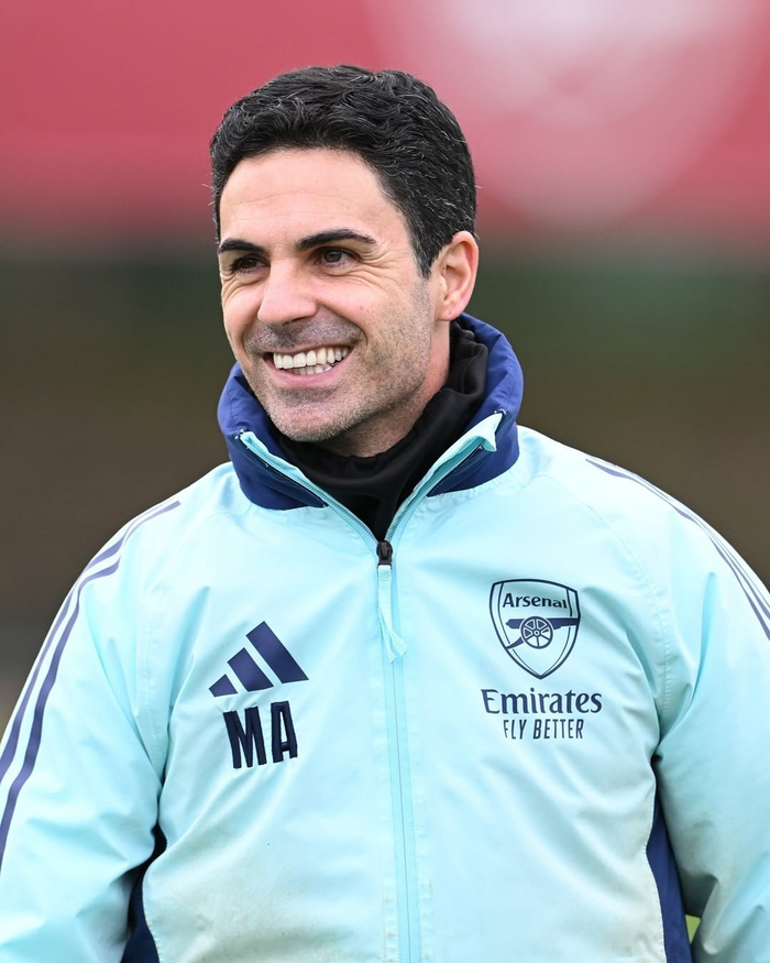 武磊迎34岁生日，个人官博感言：伤痛终将过去，步履始终磊落（34岁生日之际，武磊在官博发声：伤痛终会过去，脚步依旧磊落）