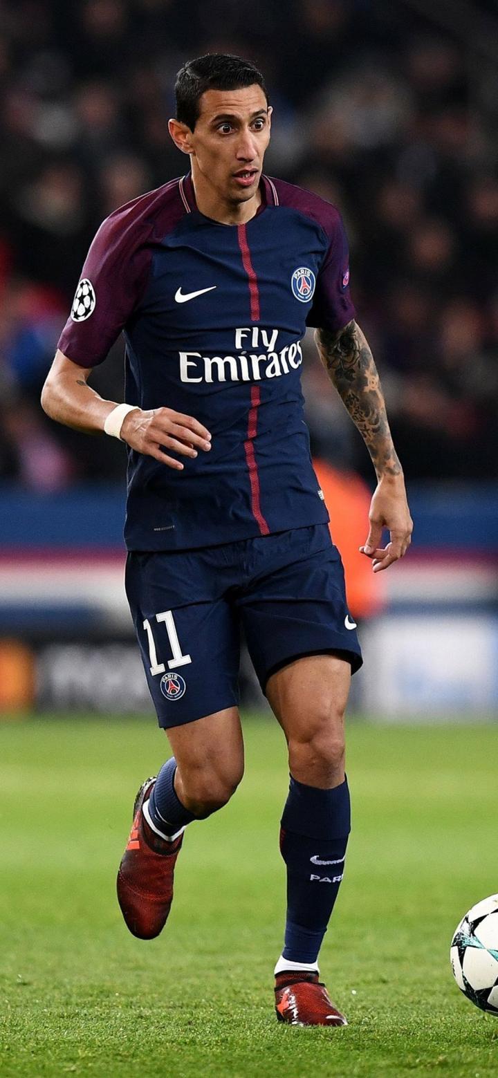 欧文突破防守连续得分（欧文强突防线连连得手）