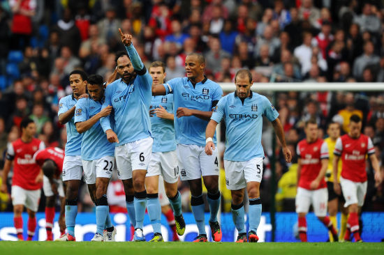 3-2！意大利女排豪取11连胜 埃格努+安娃轮番轰炸 瓦尔加斯26分难救主（意大利女排3-2再胜豪取11连胜 埃格努携安娃火力全开 瓦尔加斯26分无力回天）