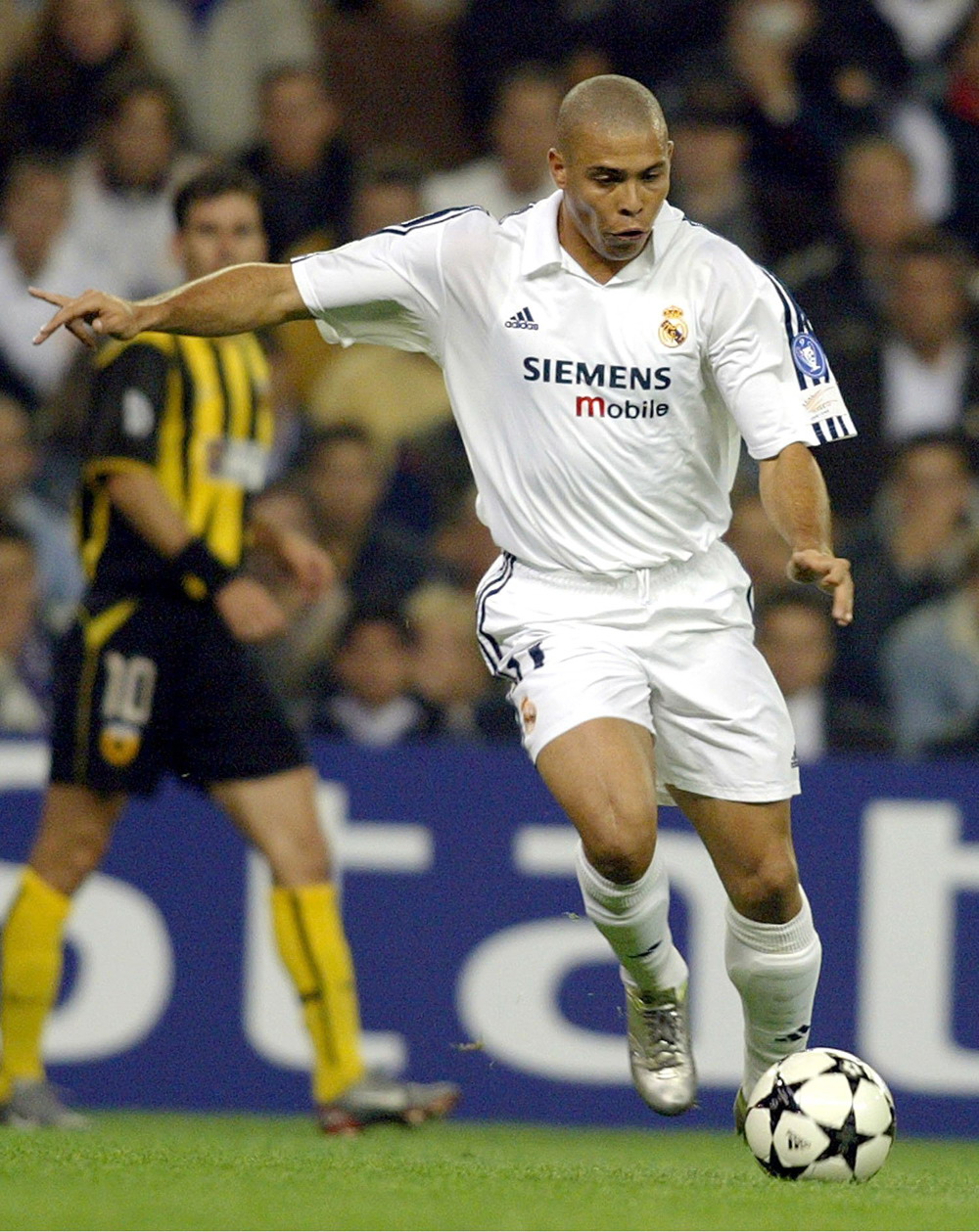 媒体人谈梅州、亚泰降级：中超拼到最后还是比烧钱和外援班底（媒体人评梅州、亚泰降级：中超鏖战到最后，拼的仍是投入与外援配置）