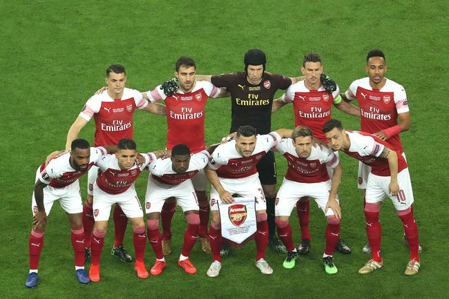 记者：埃切韦里想去罗马而非赫罗纳，他已向身边人重申这一点（记者：埃切韦里更愿加盟罗马而非赫罗纳，已向身边人再次表态）