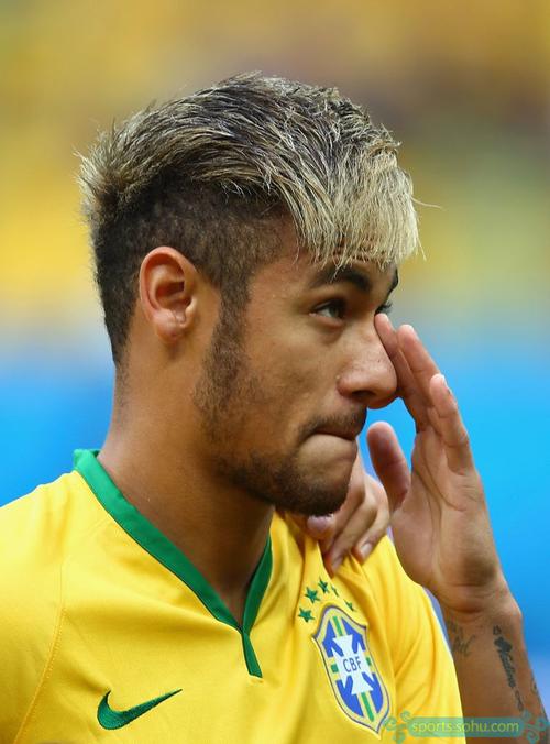 记者：蒯纪闻左臂疑似骨裂，刘浩帆膝盖内侧副韧带出现伤病（据记者报道：蒯纪闻疑似左臂骨裂，刘浩帆膝内侧副韧带受伤）