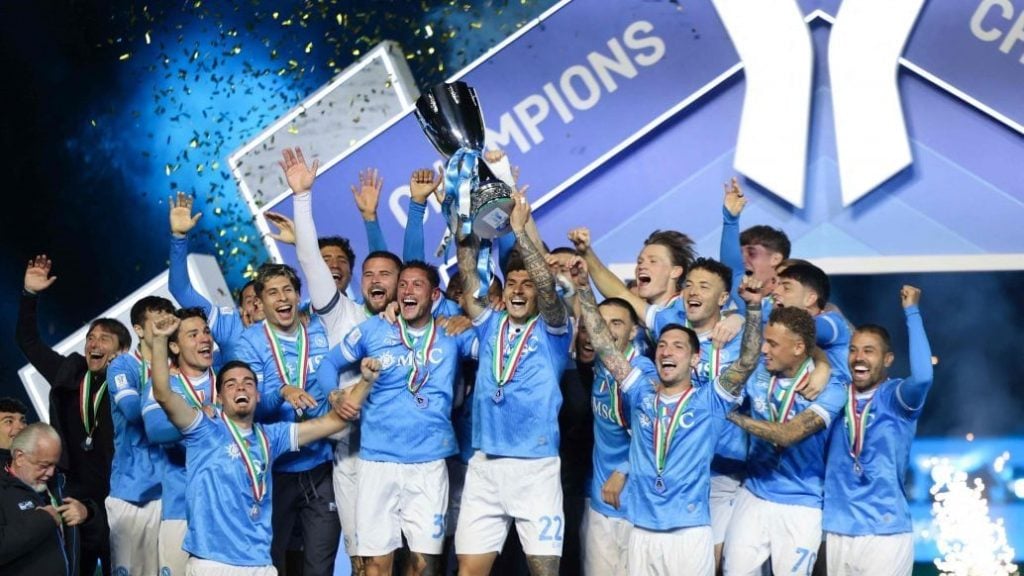 半场战报：米兰0-0拉齐奥，迈尼昂献神扑，红黑军团0射正（半场速递：米兰0-0拉齐奥，迈尼昂神扑救险，红黑军团上半场0射正）