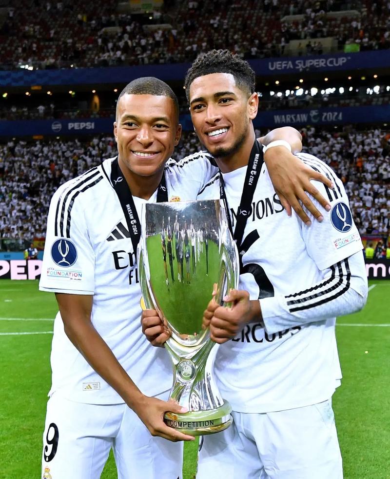 皇马维尼修斯关键进球助球队连胜（维尼修斯制胜球助皇马延续连胜）