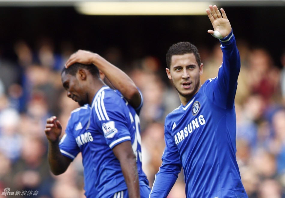 萨拉赫自2020年以来3次欧冠单场过人5+，均是对阵马德里双雄（2020年至今，萨拉赫三次在欧冠单场完成5+过人，全部发生在对阵马德里双雄时）